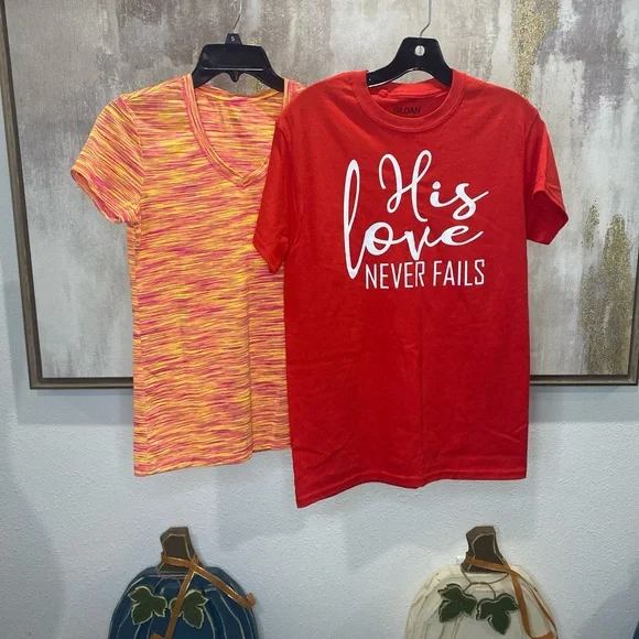 Pair-Combo of a Red Grapic "His Love Never Fails" and an Orange T-shirt - Picture 2 of 5